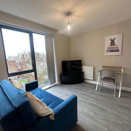 Cute Apartment Next To Colindale Station 埃奇韦尔 外观 照片