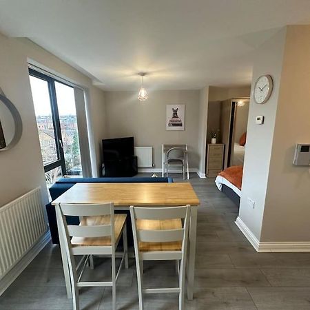 Cute Apartment Next To Colindale Station 埃奇韦尔 外观 照片
