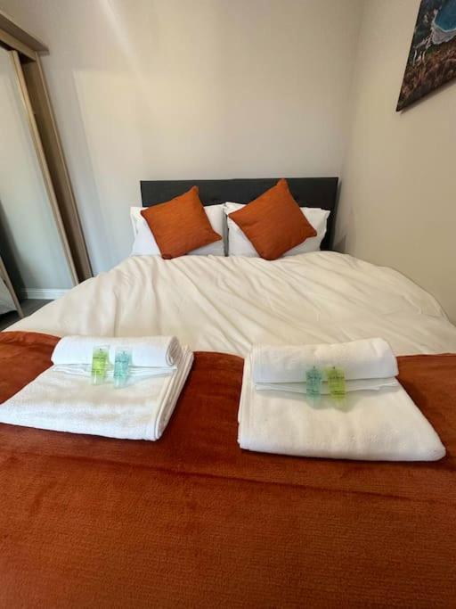 Cute Apartment Next To Colindale Station 埃奇韦尔 外观 照片