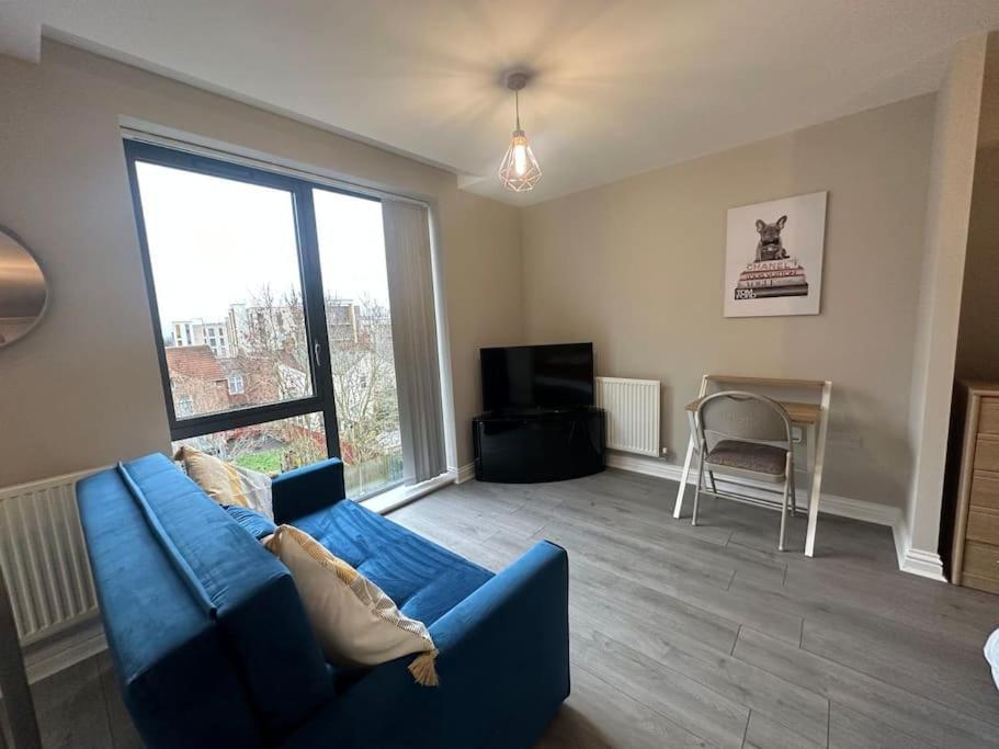 Cute Apartment Next To Colindale Station 埃奇韦尔 外观 照片